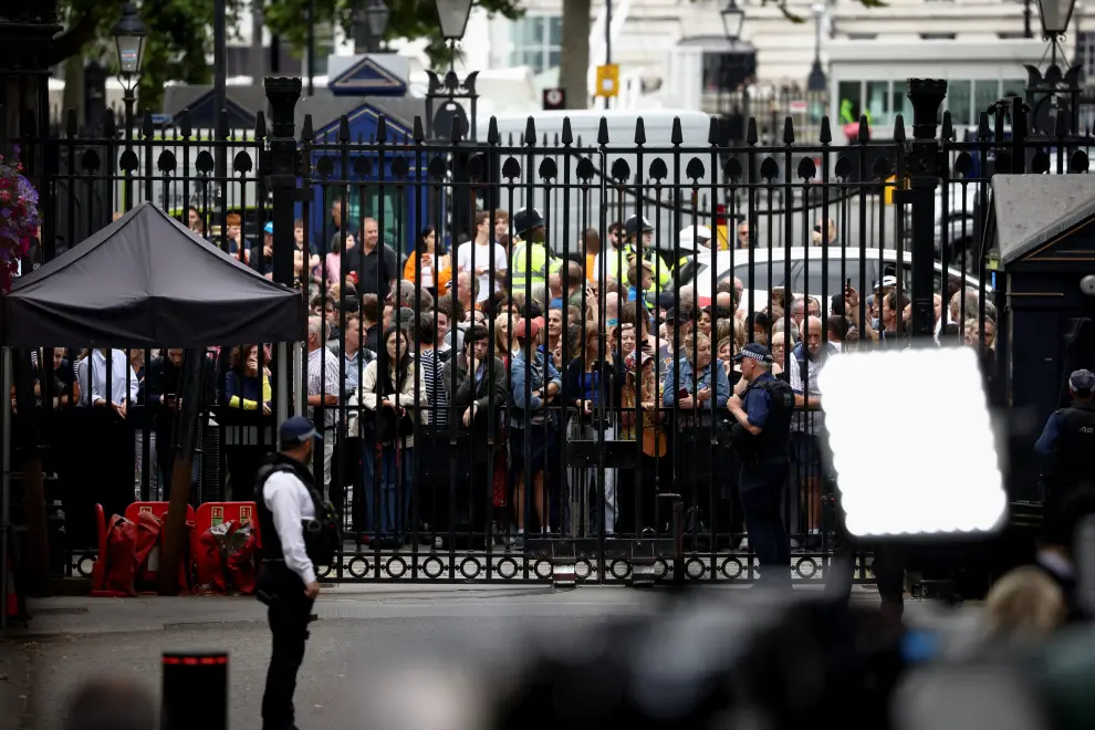 British Prime Minister Boris Johnson leaves after making a statement at Downing Street in London, Britain, July 7, 2022. REUTERS/Phil Noble BRITAIN-POLITICS/