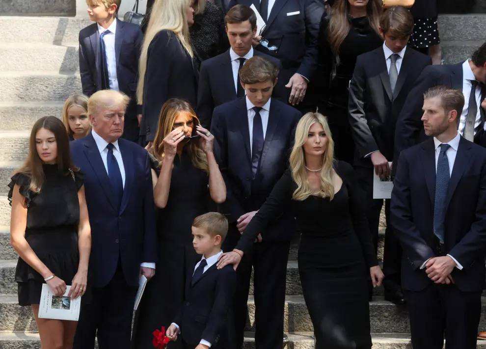 Former U.S. President Donald Trump, his wife Melania, his daughter Ivanka and her husband Jared Kushner leave St. Vincent Ferrer Church during the funeral of Ivana Trump, socialite and Trump's first wife, in New York City, U.S., July 20, 2022.  REUTERS/Brendan McDermid PEOPLE-IVANA TRUMP/FUNERAL