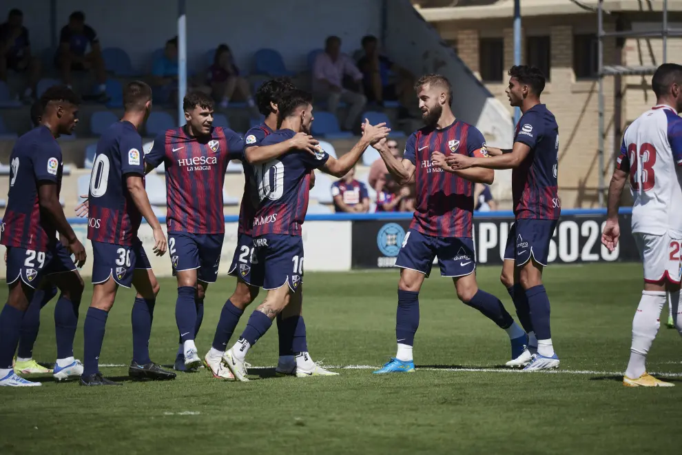 Derrota de la SD Huesca ante el Eibar en Tafalla (1-3)