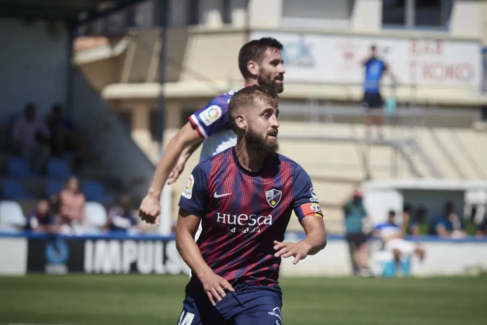 Derrota de la SD Huesca ante el Eibar en Tafalla (1-3)