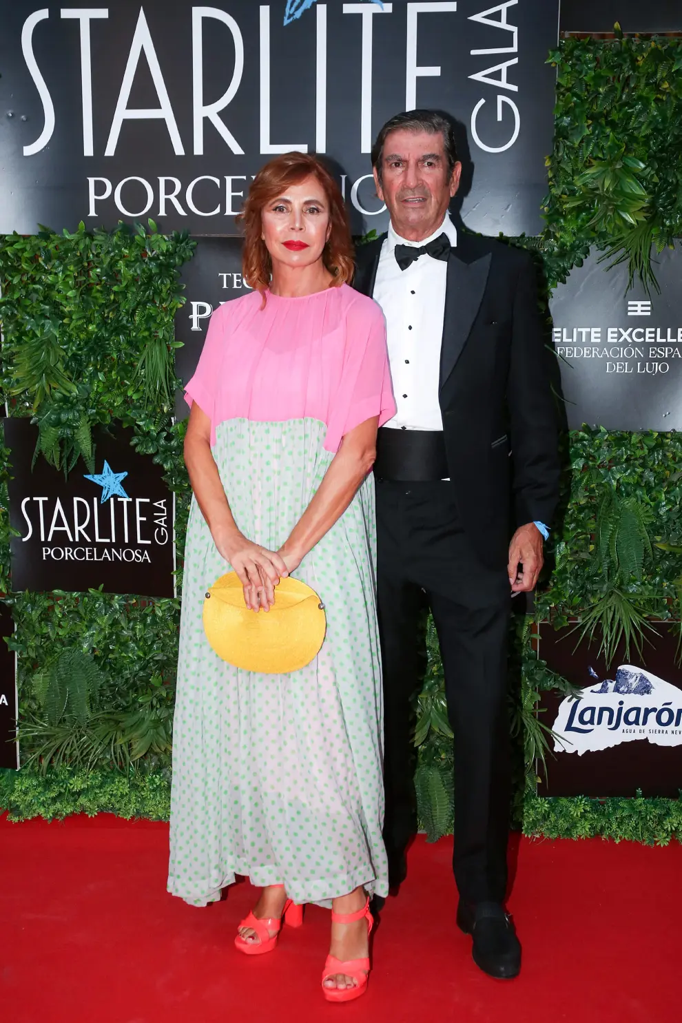 La diseñadora Ágatha Ruiz de la Prada y el abogado José Manuel Díaz-Patón a su llegada a la gala benéfica Starlite