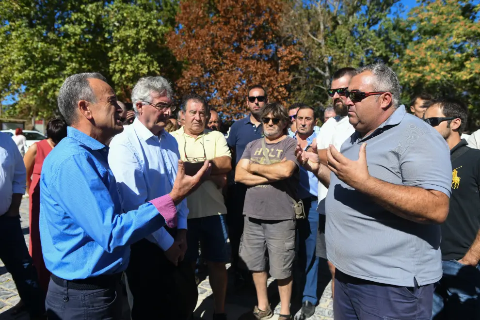 Olona, con los alcaldes de municipios afectados por el incendio de Añón de Moncayo.