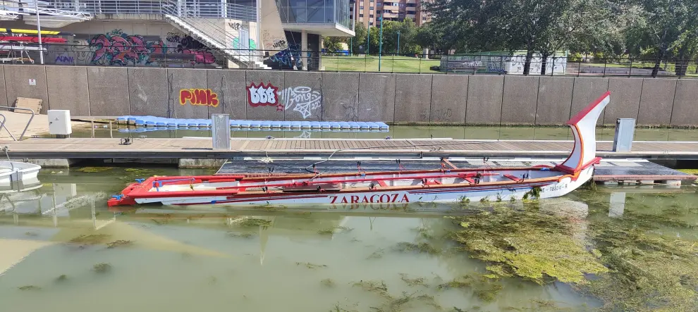 Vandalismo en el parque fluvial de Vadorrey, en Zaragoza.