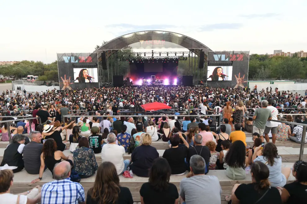 Foto del concierto de Mon Laferte en el Vive Latino Zaragoza 2022