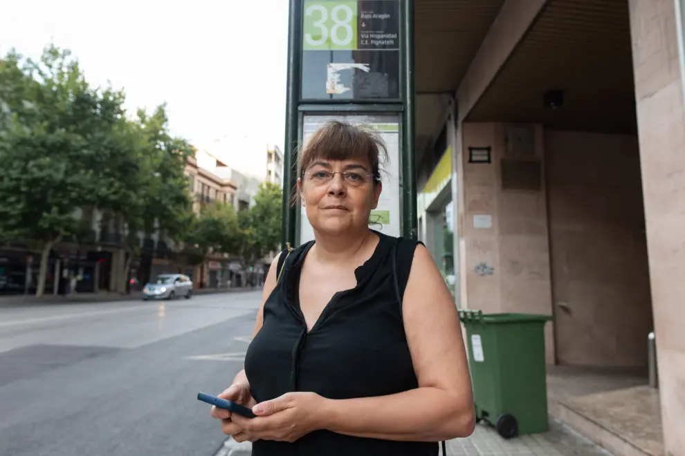 Ana Cristina Rodríguez, profesora y usuaria del autobús urbano de Zaragoza.