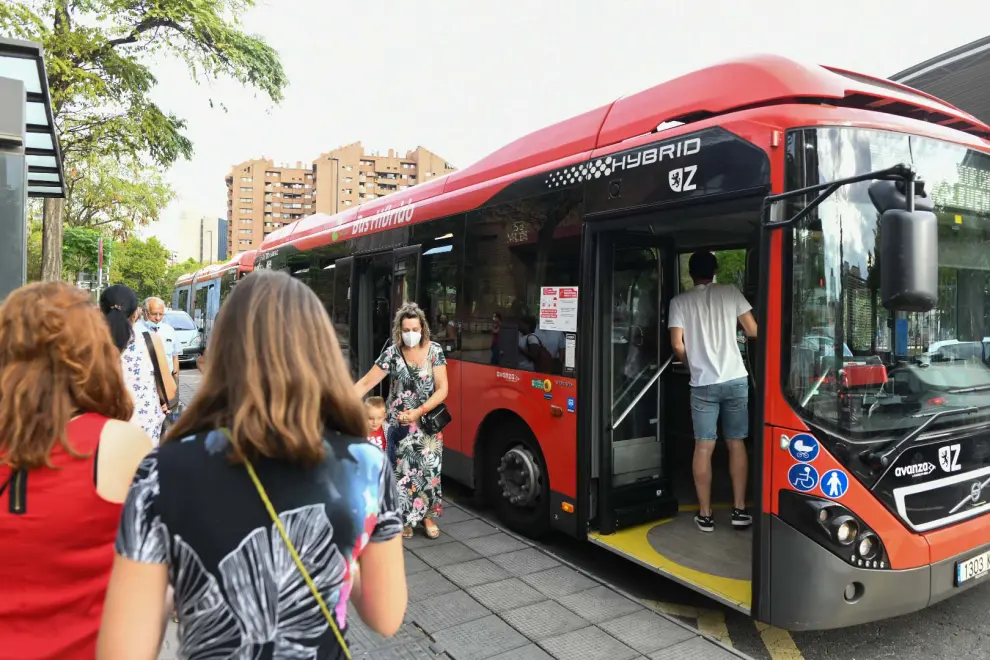 Afecciones por la huelga del bus en Zaragoza en la vuelta al colegio