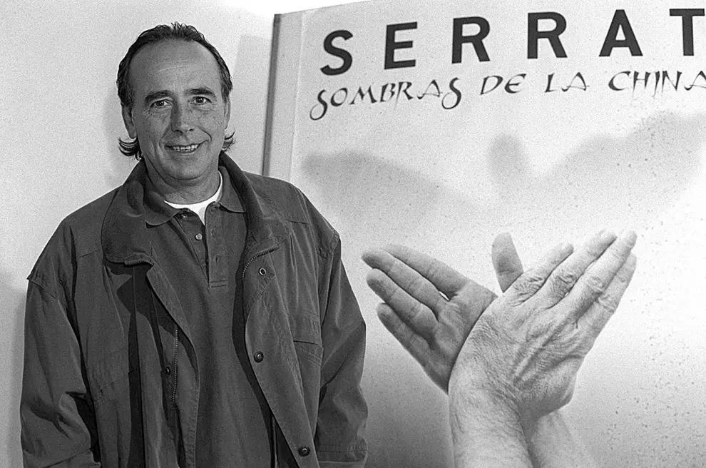 Serrat en Zaragoza en 1998.