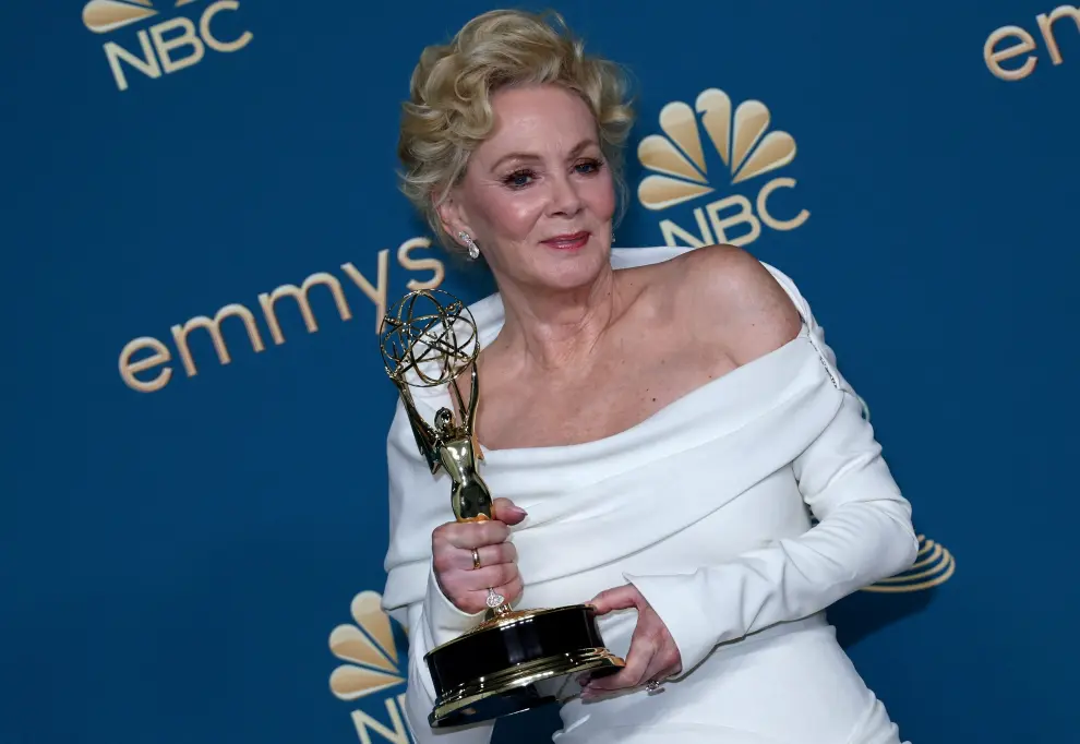 Jean Smart holds her Emmy for Outstanding Lead Actress In A Comedy Series for "Hacks" at the 74th Primetime Emmy Awards held at the Microsoft Theater in Los Angeles, U.S., September 12, 2022. REUTERS/Aude Guerrucci AWARDS-EMMYS/
