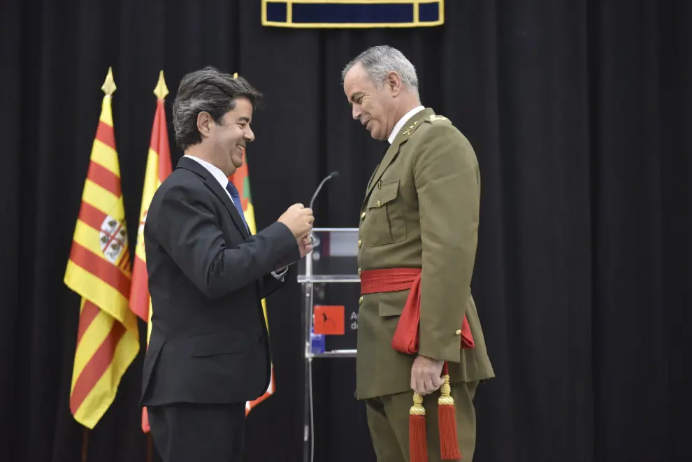Acto de entrega de condecoraciones en la Fiesta de la Policía Local de Huesca.