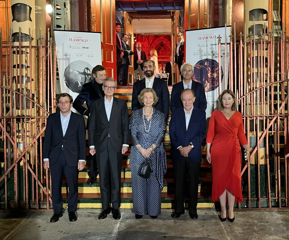 La reina Sofía y el alcalde de Madrid, José Luis Martínez-Almeida jjunto a otros invitados en la sinagoga neoyorquina de Ángel Orensanz