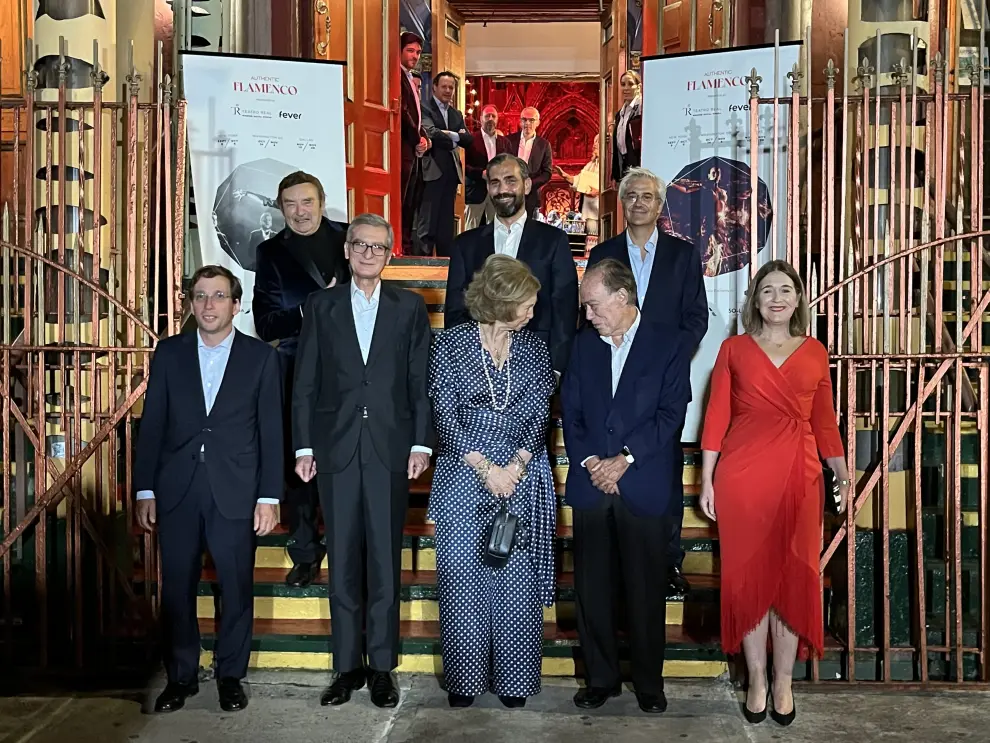 La reina Sofía y el alcalde de Madrid, José Luis Martínez-Almeida jjunto a otros invitados en la sinagoga neoyorquina de Ángel Orensanz