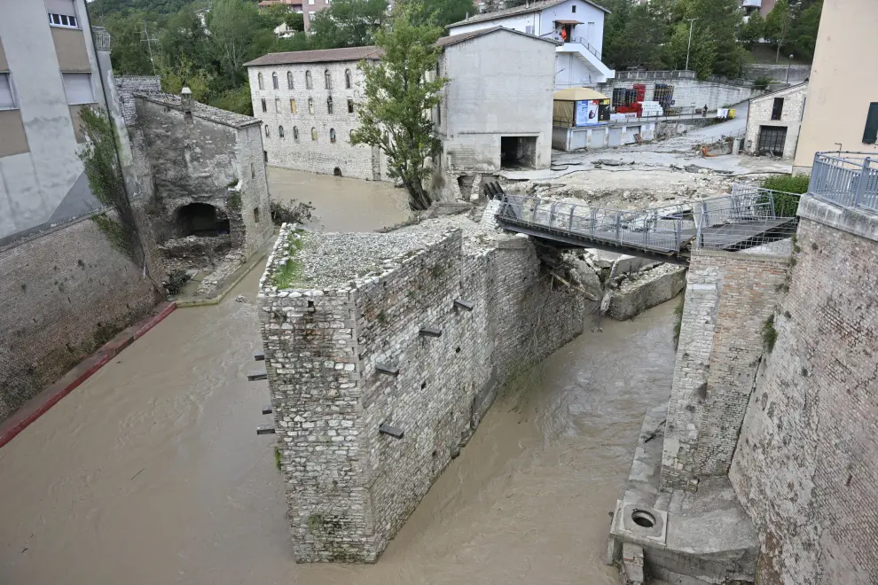 At least 8 killed in overnight flash floods in central Italy