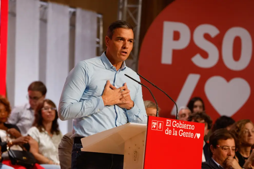 Pedro Sánchez abre la precampaña electoral en Zaragoza