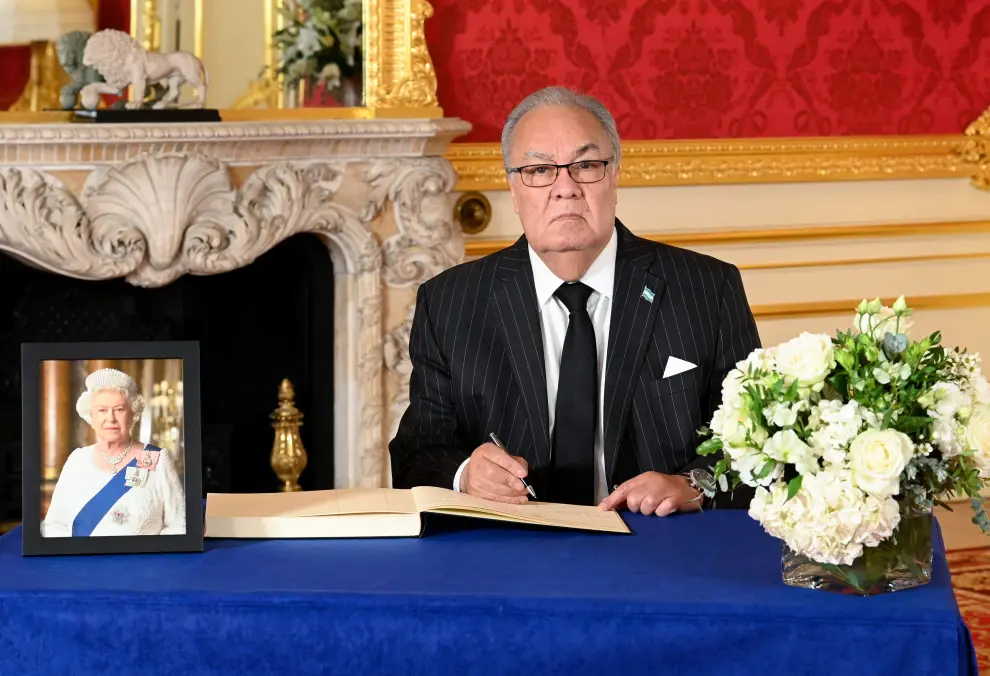 Prime Minister of Cameroon, Joseph Ngute, signs a book of condolence at Lancaster House in London, following the death of Queen Elizabeth II. Picture date: Sunday September 18, 2022.    Jonathan Hordle/Pool via REUTERS BRITAIN-ROYALS/QUEEN