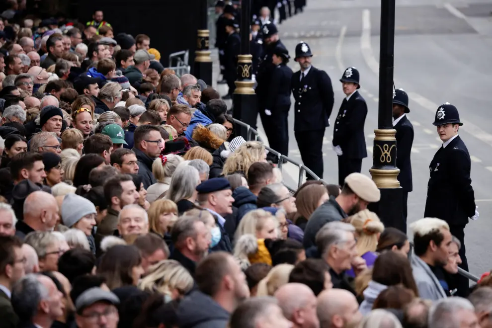 Ambiente en las calles de Londres y en Westminster durante el funeral de Isabel II.
