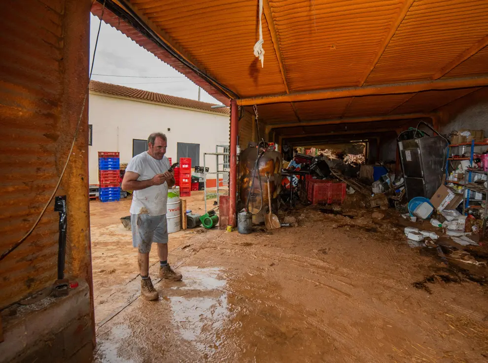 Barro y lodo en Acered tras la tormenta