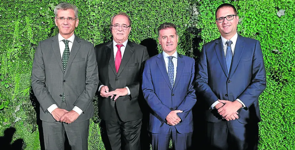 Mikel Iturbe, Carlos Pérez Anadón, Manuel Bellido y Enrique Barbero