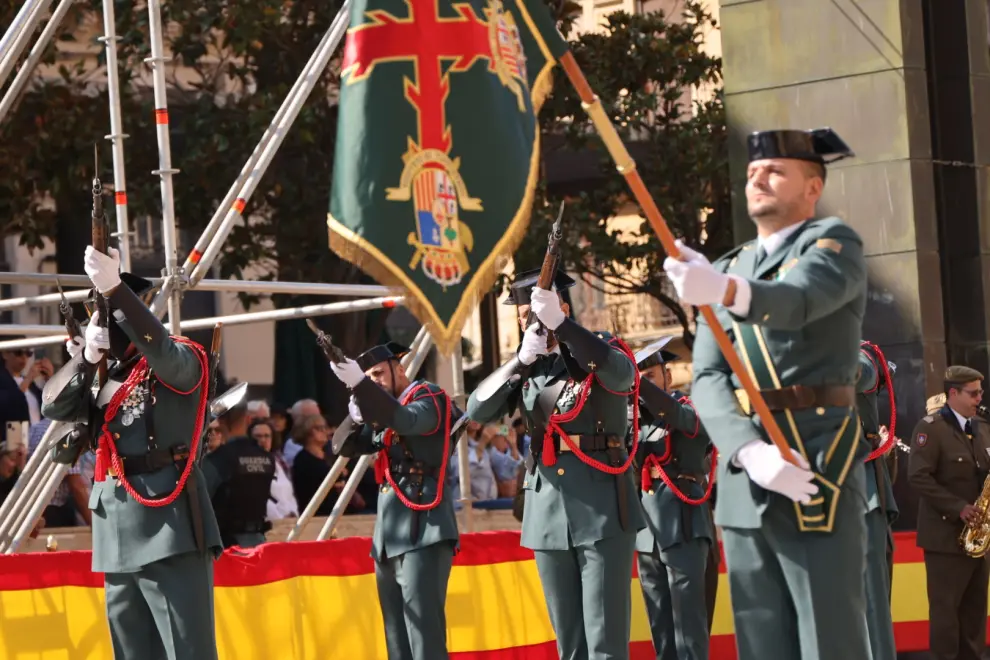 La Guardia Civil celebra su patrona en la plaza del Pilar
