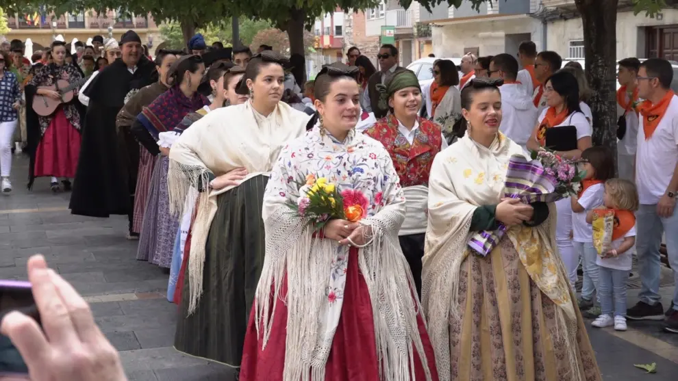 La asistencia a todos los actos del día grande de las fiestas de Fraga ha sido multitudinaria, tanto en la ofrenda como en la plaza de toros o el musical.