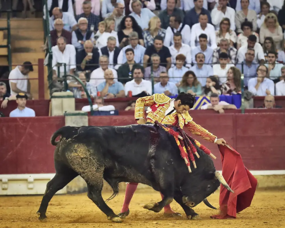 Fotos de la corrida de toros de Morante, Urdiales y Talavente en las Fiestas del Pilar 2022
