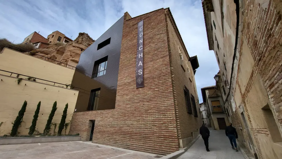 La casa de las Conchas de Borja reabre como biblioteca y palacio de congresos.