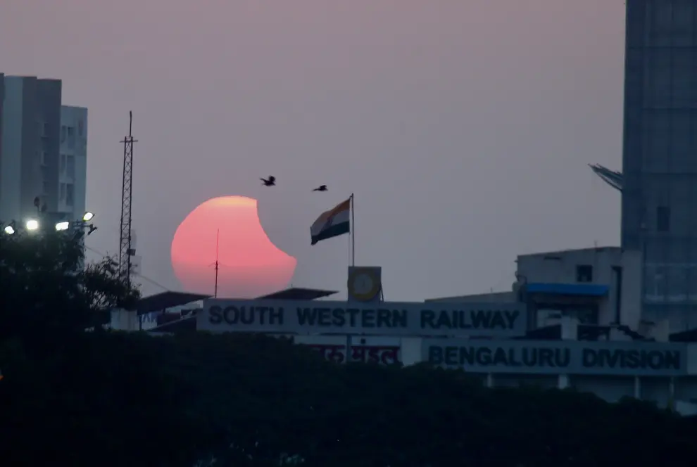 Eclipse solar en Bangalore, India.