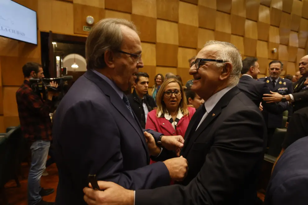 Azcón abre con su discurso el debate sobre el estado de la ciudad.