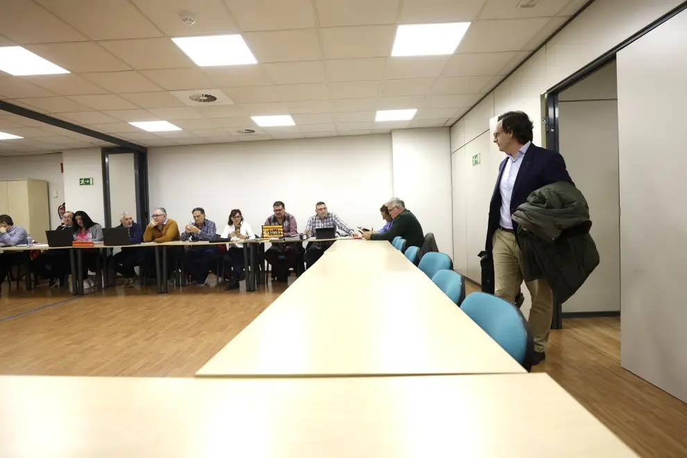 Reunión de Avanza y el comité de trabajadores del bus de Zaragoza en el SAMA