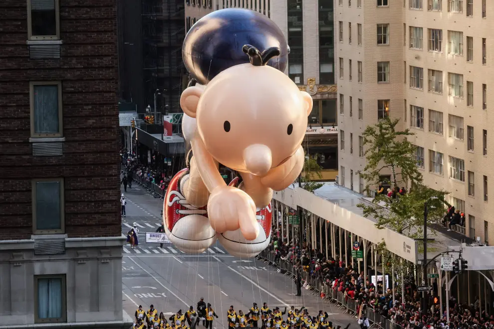 A general view of the 96th Macy's Thanksgiving Day Parade in Manhattan, New York City, U.S., November 24, 2022. REUTERS/Brendan McDermid USA-THANKSGIVING/PARADE