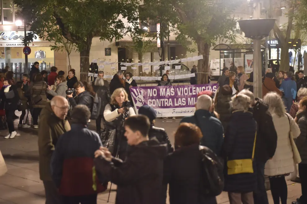 Concentración en Huesca contra la violencia machista