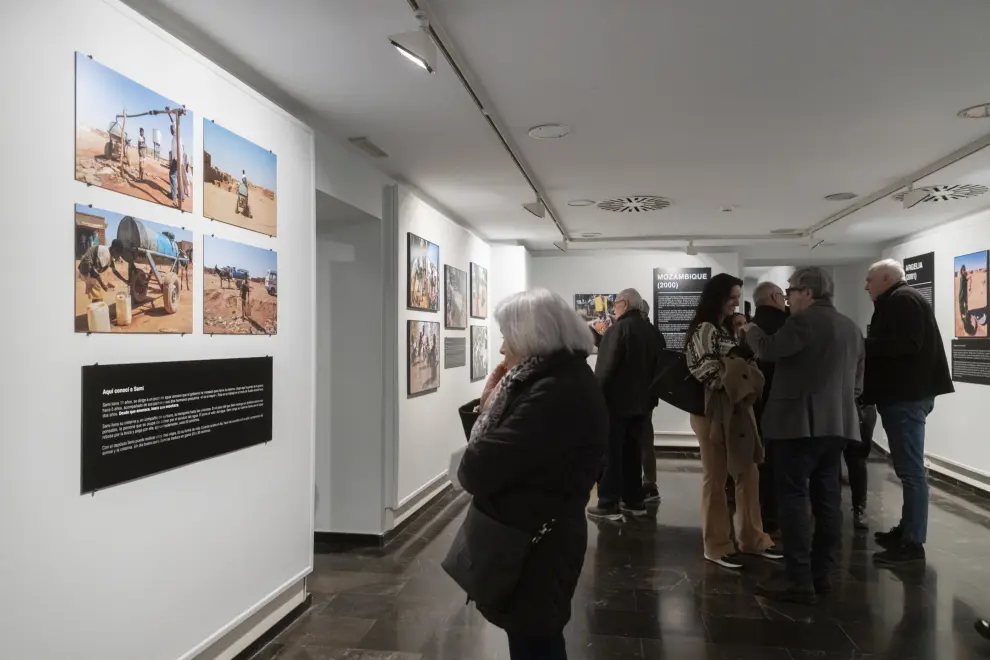Inauguración de la exposición 'El valor del agua' del fotoperiodista Jesús Antoñanzas
