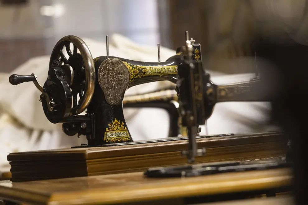 Algunas de las máquinas de coser de la colección de Miguel Ángel Lafuente.