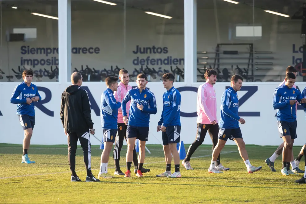 El Real Zaragoza regresa del parón navideño a los entrenamientos en la Ciudad Deportiva
