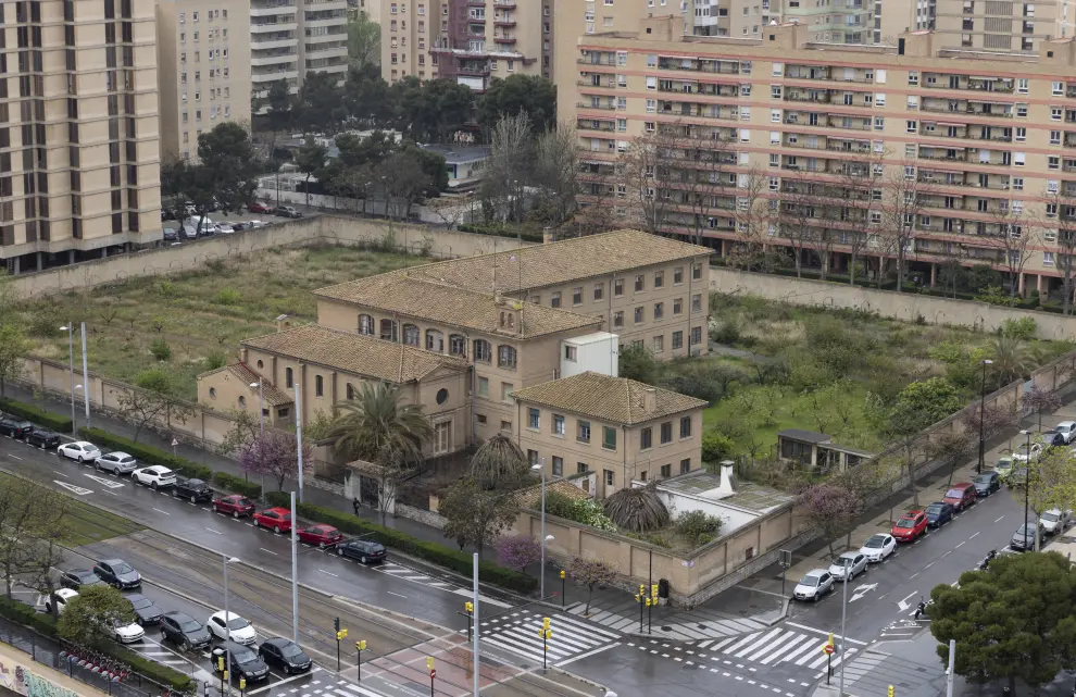 Vista general del convento de Jerusalén, junto al estadio de la Romareda en Zaragoza.