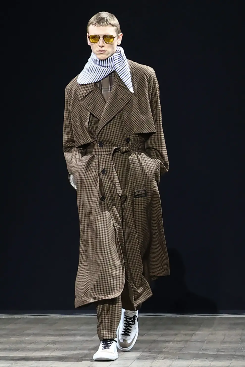 Paris (France), 20/01/2023.- Models present creations from the Fall/Winter 2023/2024 Collection by British designer Paul Smith during the Paris Fashion Week, in Paris, France, 20 January 2023. The presentation of the Men's collections runs from 17 to 22 January 2023. (Moda, Francia) EFE/EPA/Mohammed Badra
 FRANCE PARIS FASHION