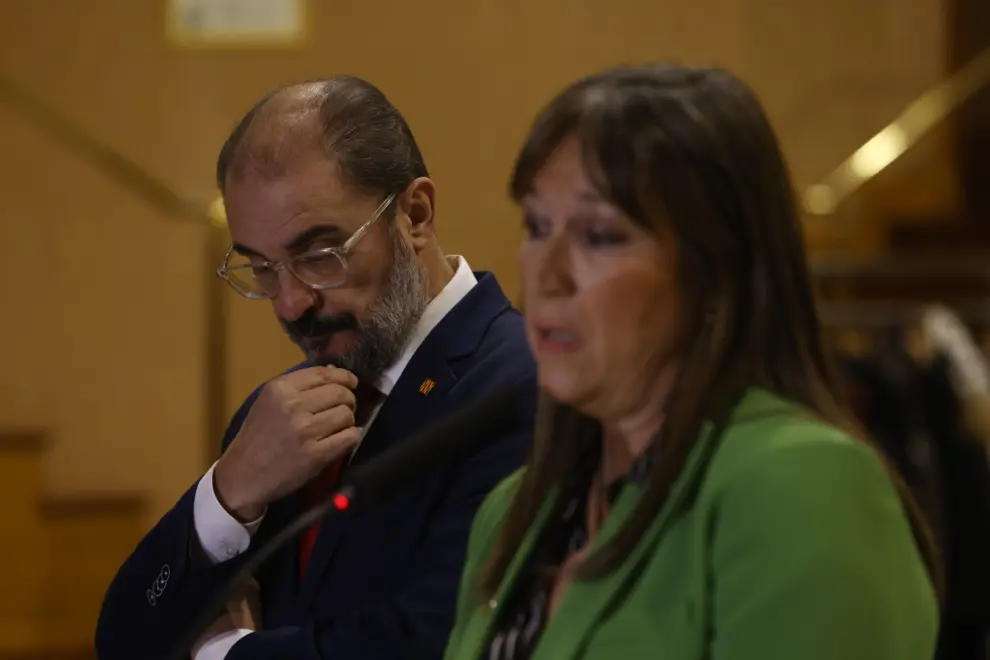 Lambán y Repollés en la presentación de "Iniciativa Aragonesa para la Sostenibilidad y la Eficiencia del Sistema Nacional de Salud".