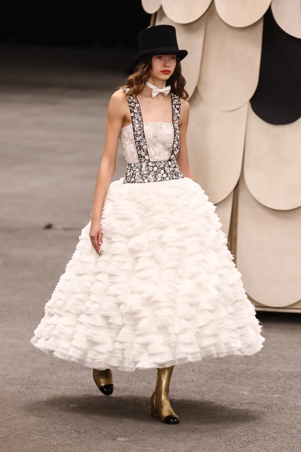 Chanel - Runway - Paris Fashion Week Haute Couture Spring/Summer 2023