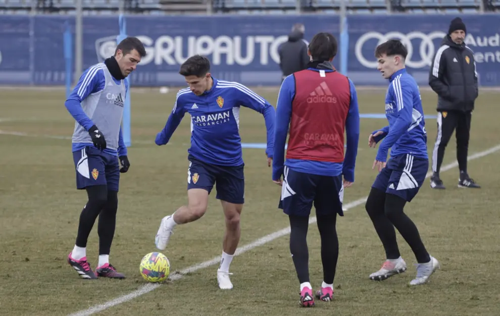 Entrenamiento del Real Zaragoza en la Ciudad Deportiva para preparar el encuentro contra el Alavés