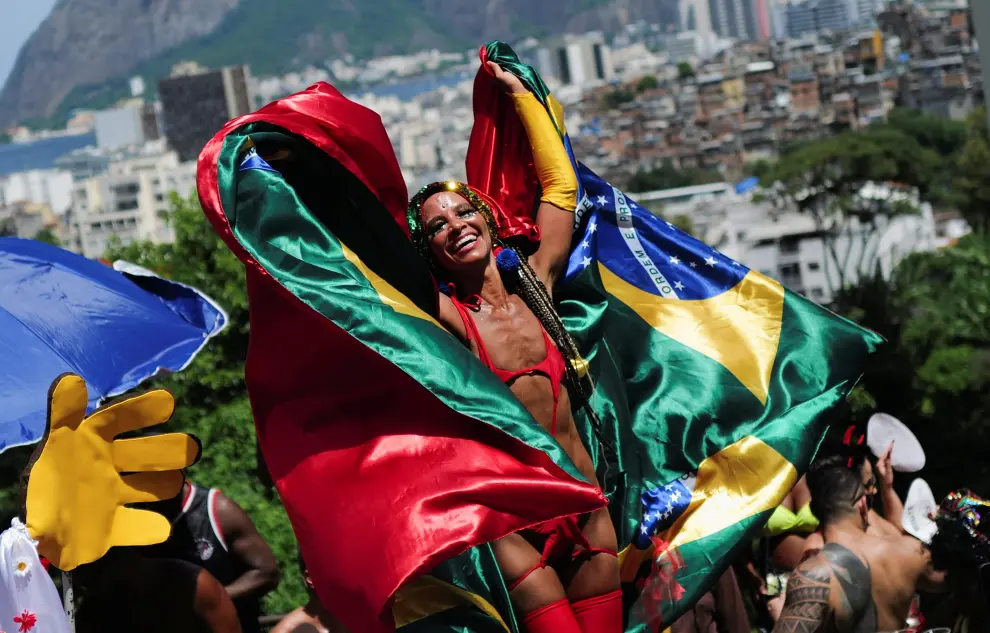 Revellers pose at the annual block party known as "Carmelitas", during Carnival festivities in Rio de Janeiro, Brazil, February 17, 2023. REUTERS/Lucas Landau BRAZIL-CARNIVAL/STREET