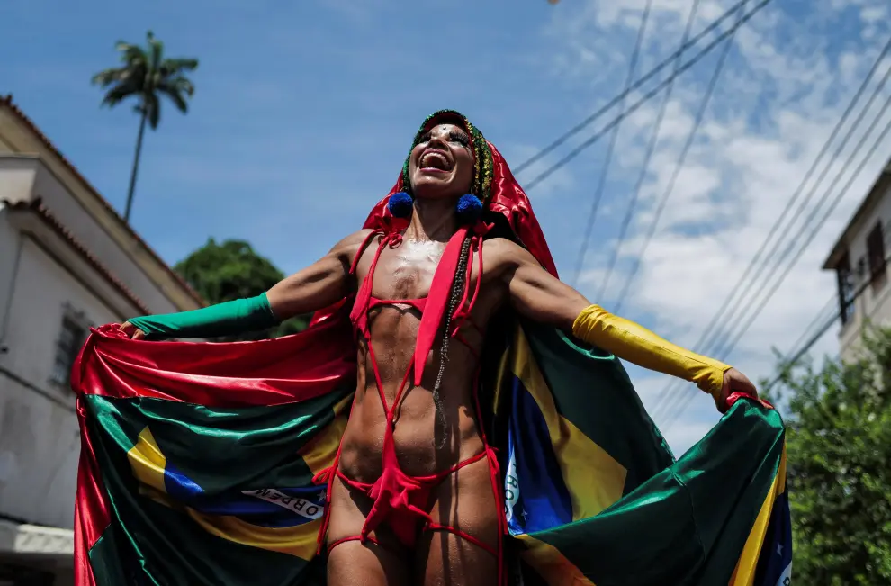 A reveller performs at the annual block party known as "Carmelitas", during Carnival festivities in Rio de Janeiro, Brazil, February 17, 2023. REUTERS/Lucas Landau BRAZIL-CARNIVAL/STREET
