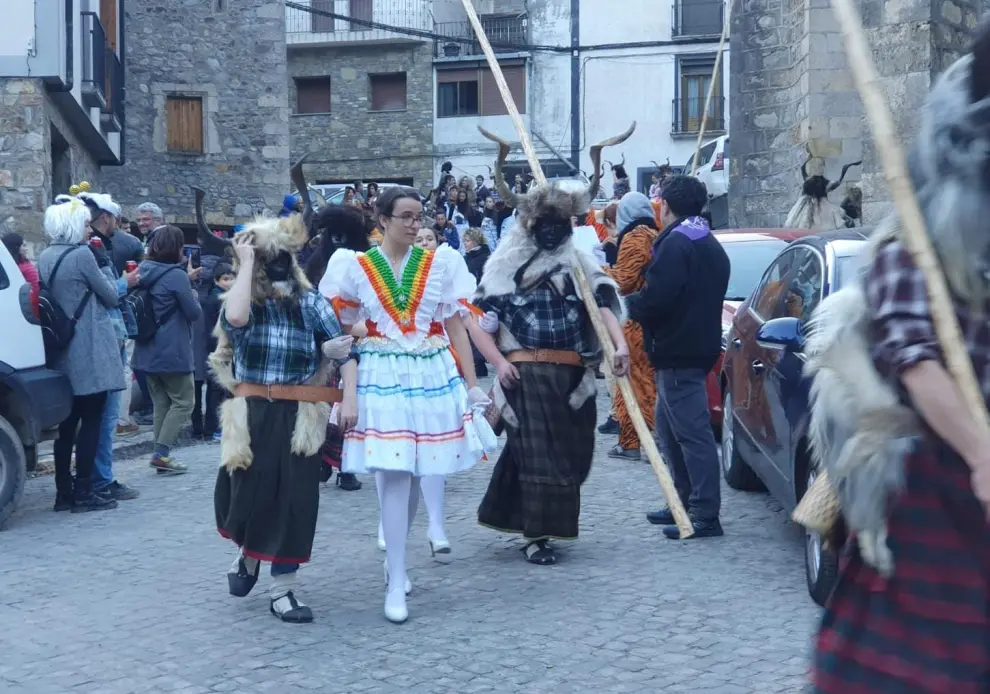 Trangas y madamas, en el Carnaval de Bielsa.