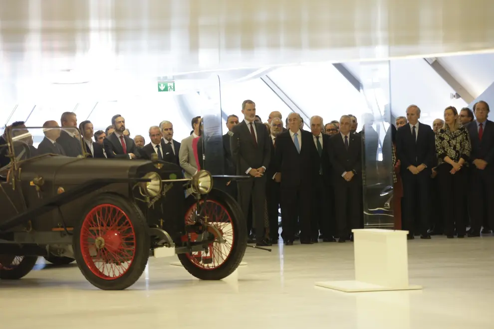 El rey Felipe inaugura Mobility City en el pabellón Puente de Zaragoza