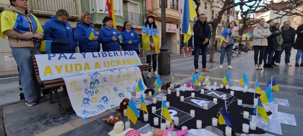 Barbastro, Monzón, Huesca o Ayerbe han celebrado actos de apoyo al pueblo ucraniano coincidiendo con el primer aniversario de la invasión rusa.