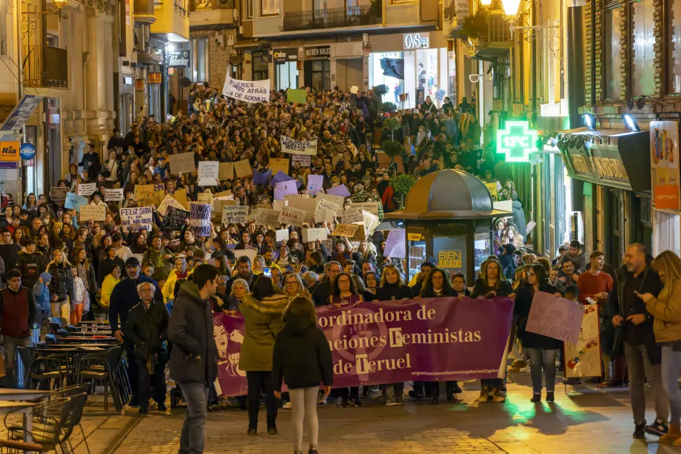 Manifestacion del dia de la mujer 8M en Teruel. foto Antonio garcia_bykofoto_3. 08_03_23[[[FOTOGRAFOS]]]