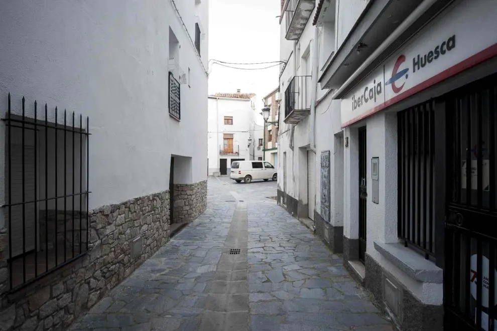 Una calle de Camporrells.