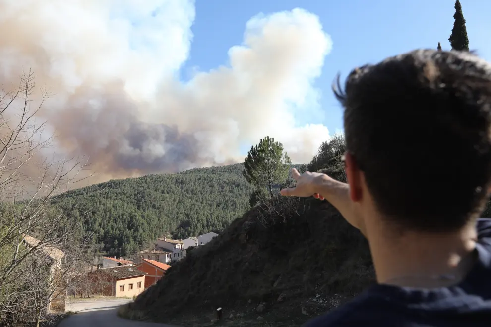 Imagen del incendio forestal desde San Agustín, en la provincia de Teruel