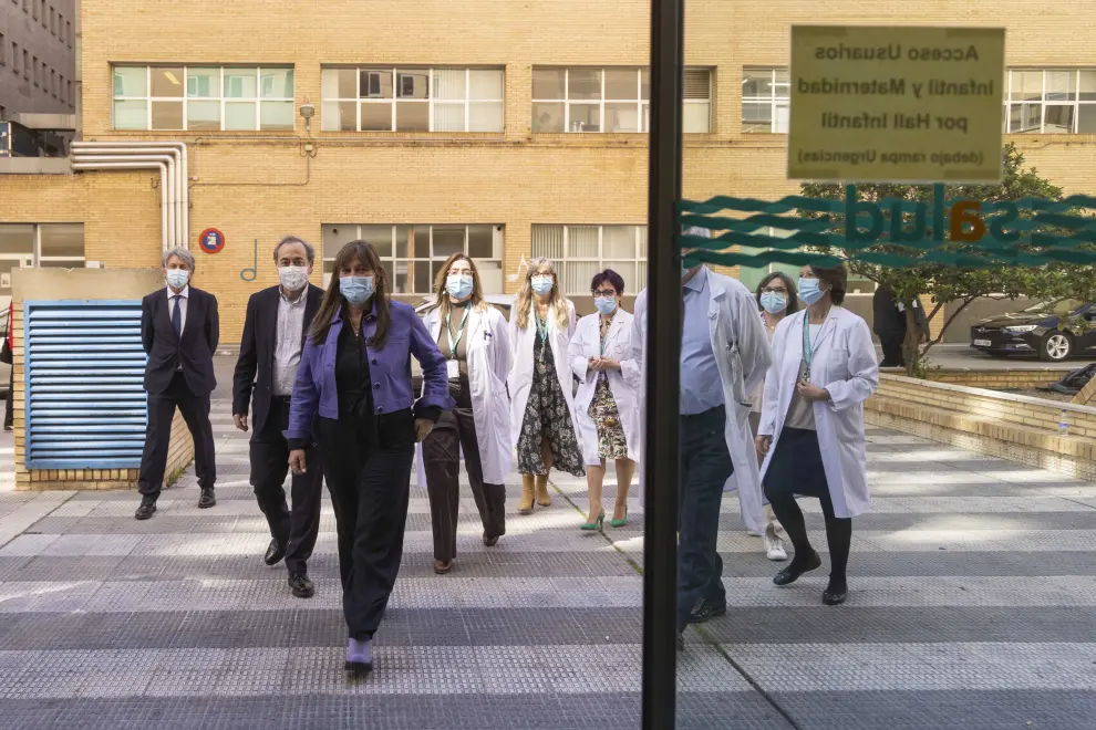 Sira Repollés visita la nueva Unidad de Reproducción Asistida del Hospital Miguel Servet de Zaragoza