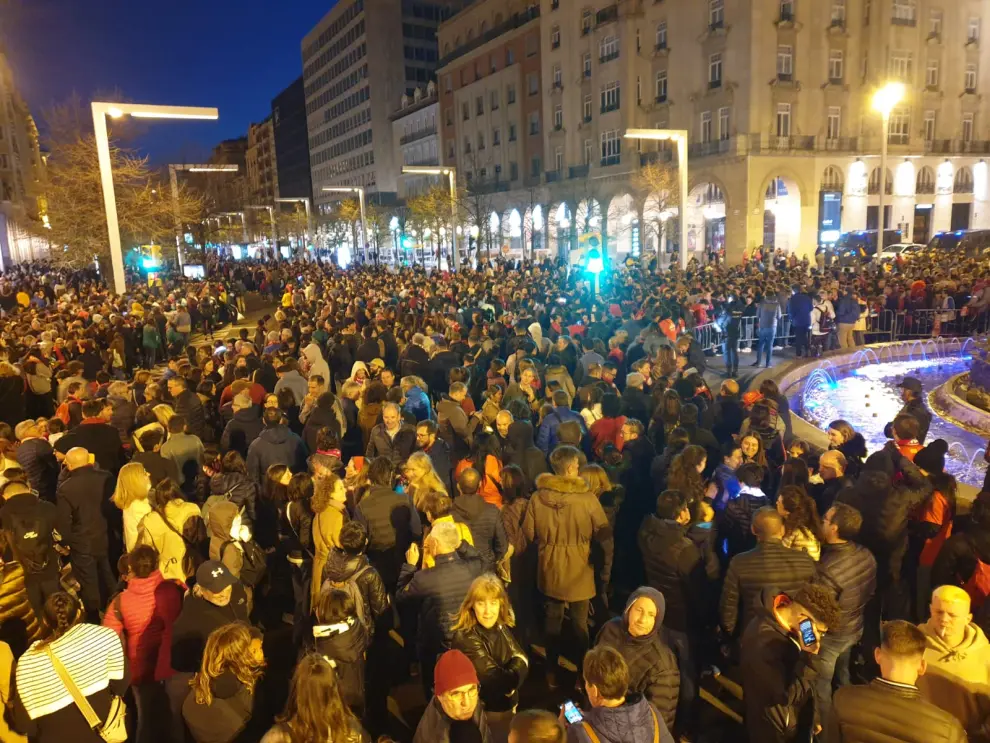 Celebración de la victoria del Casademont Zaragoza en la Copa de la Reina 2023.