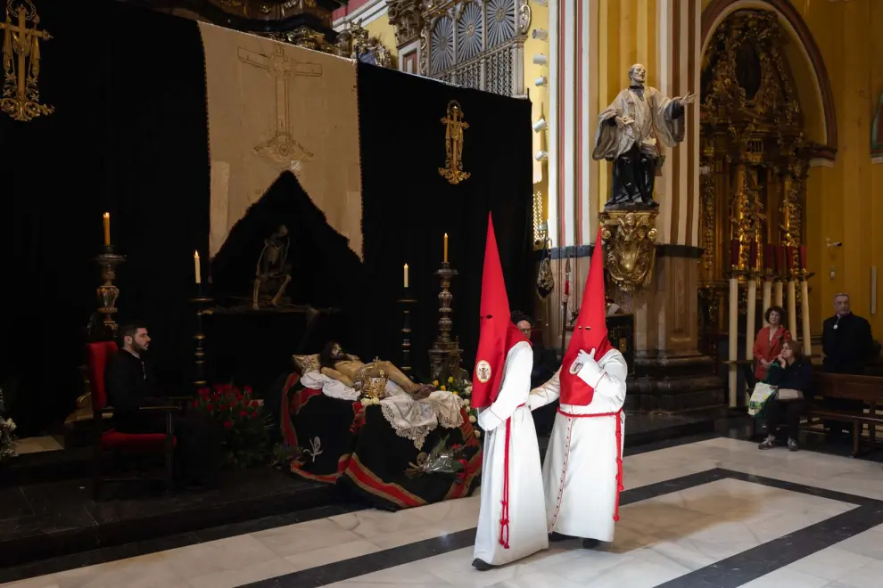 Fotos de la procesión de las Esclavas el Sábado Santo en Zaragoza