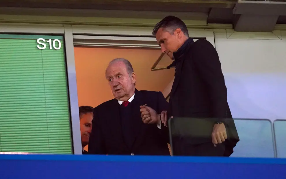 El rey emérito llega al estadio del Chelsea para asistir a partido del Madrid